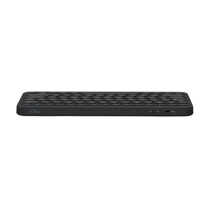 Stijlvol, compact zwart draadloos Bluetooth toestenbord, afgeronde hoeken en ronde toetsen, opladen met USB-C, liggend recht van achteren gezien op witte achtergrond