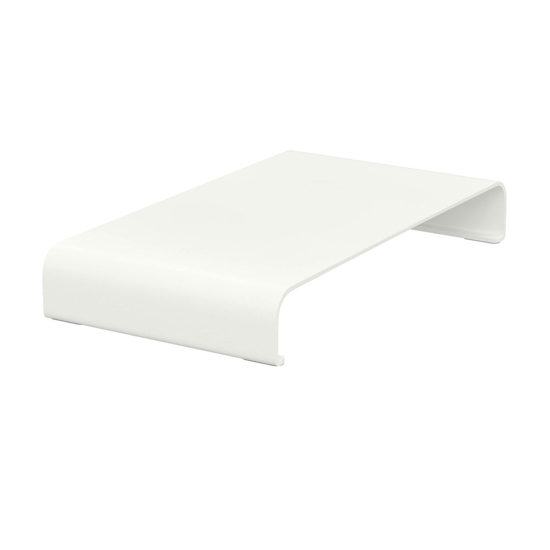 Witte monitor standaard van aluminium in matte afwerking, met opbergruimte, schuin van boven gezien op witte achtergrond