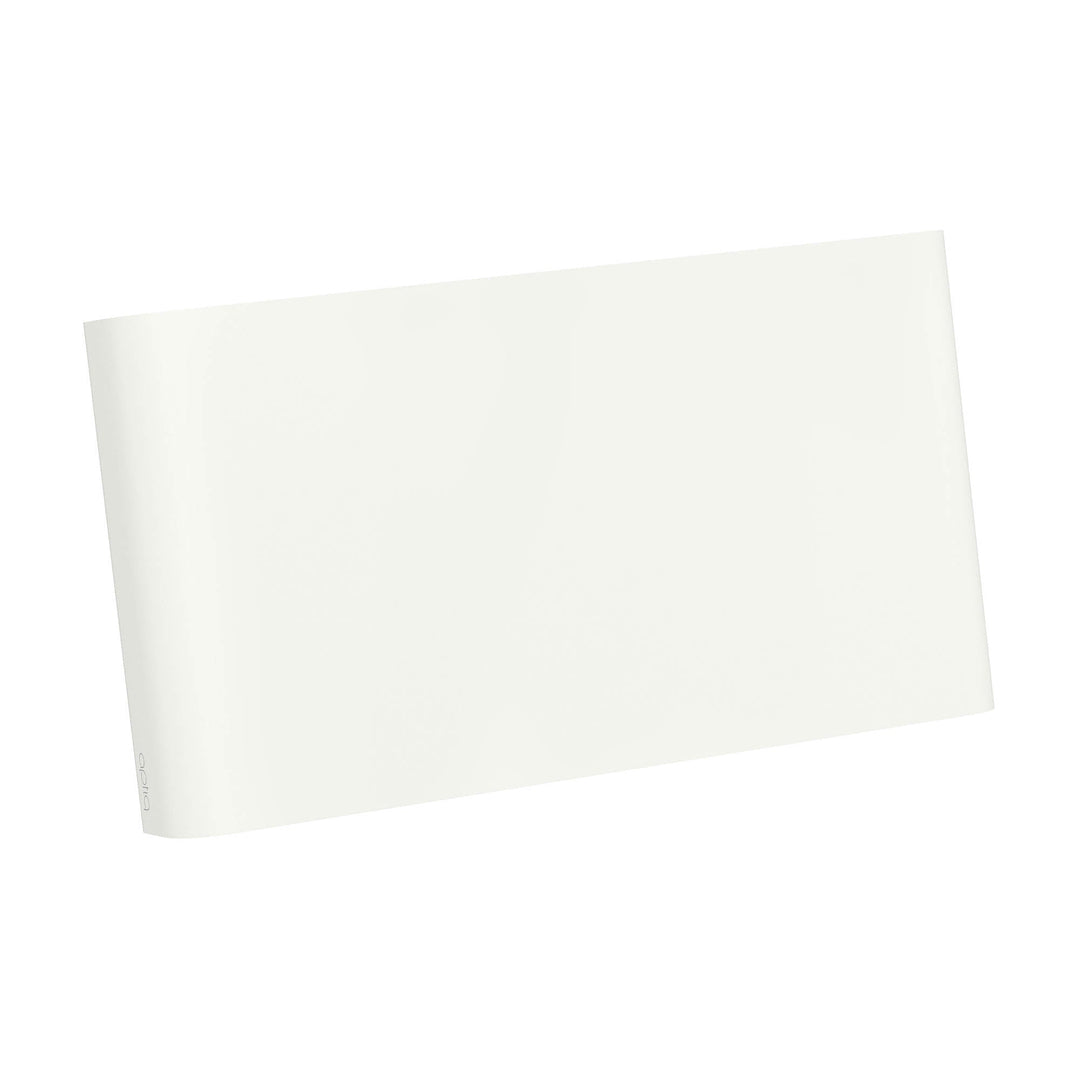 Witte monitor standaard van aluminium in matte afwerking, met opbergruimte, schuin van boven gezien op witte achtergrond